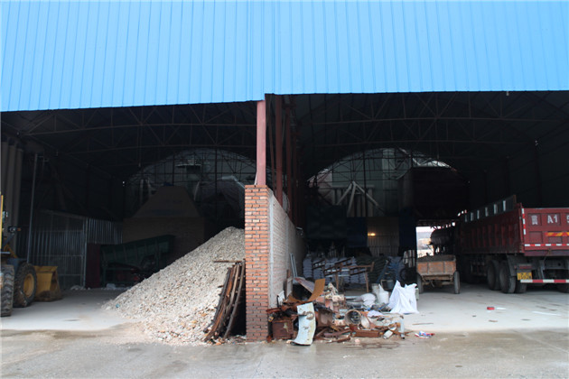 A corner of feldspar workshop